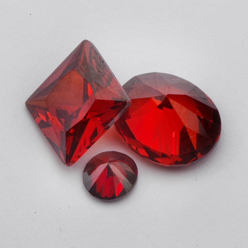 GARNET CUBIC ZIRCONIA shablool