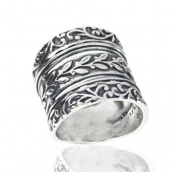 Rings: R01590