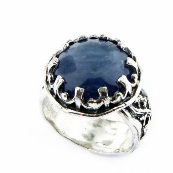 Rings: R02768